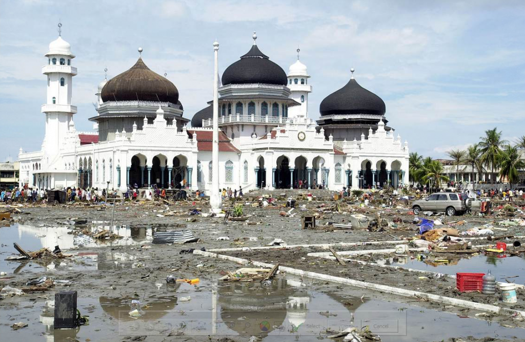 Walau Diterjang Bencana 4 Masjid Ini Masih Berdiri Kokoh Kurio