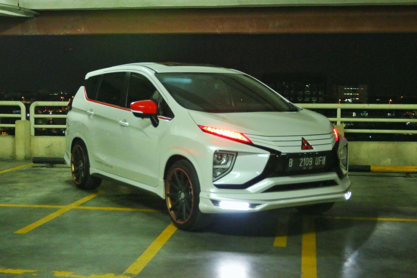 Mitsubishi Xpander W7 Tambah Keren Dengan Cutting Sticker Simpel