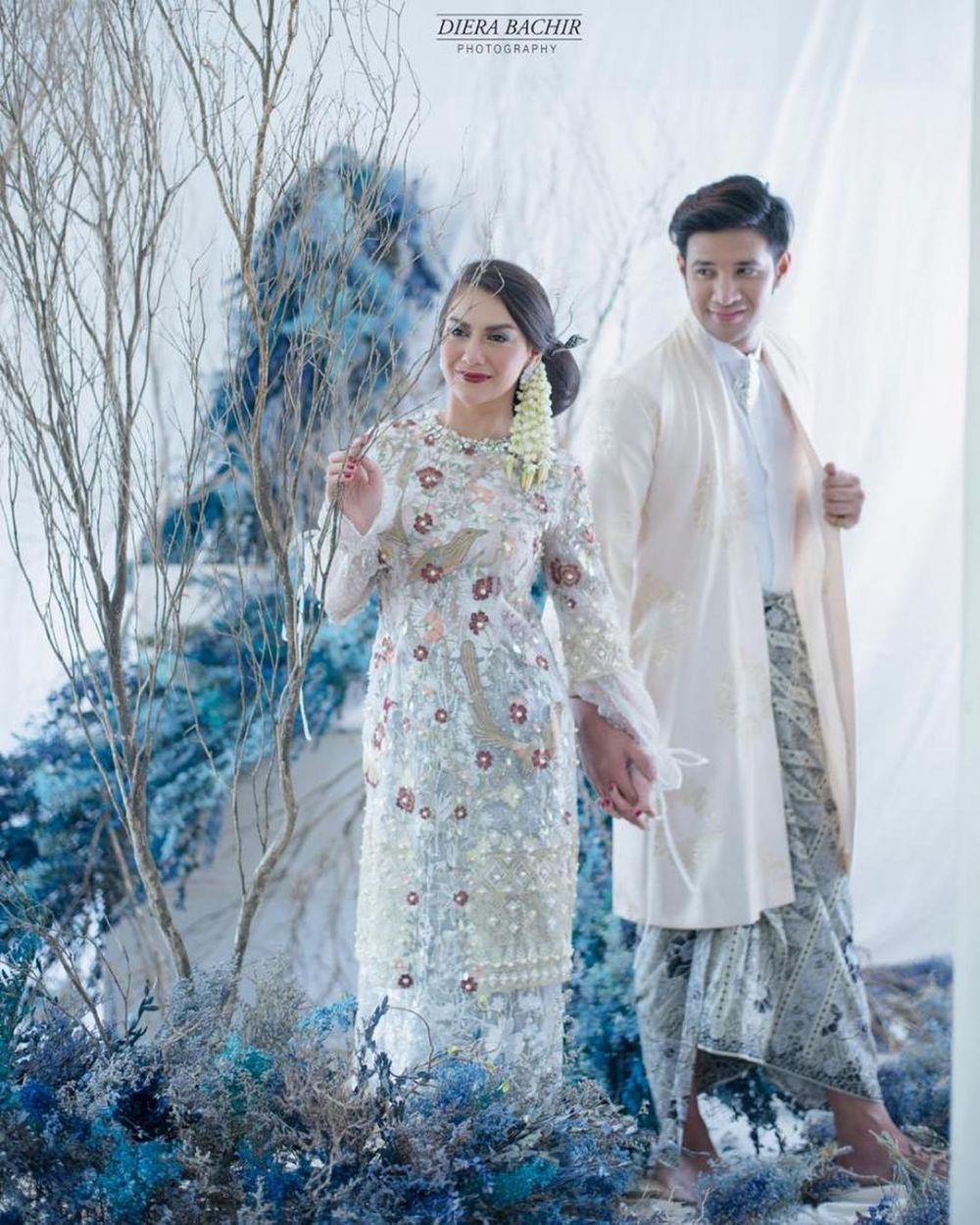 10 Foto Prewedding Irish Bella Dan Ammar Zoni Tema Adat Sunda