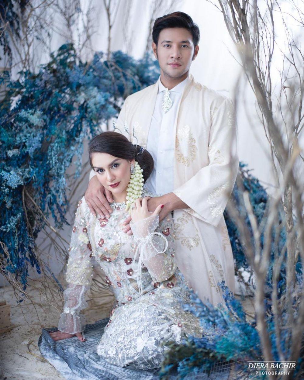 10 Foto Prewedding Irish Bella Dan Ammar Zoni Tema Adat Sunda