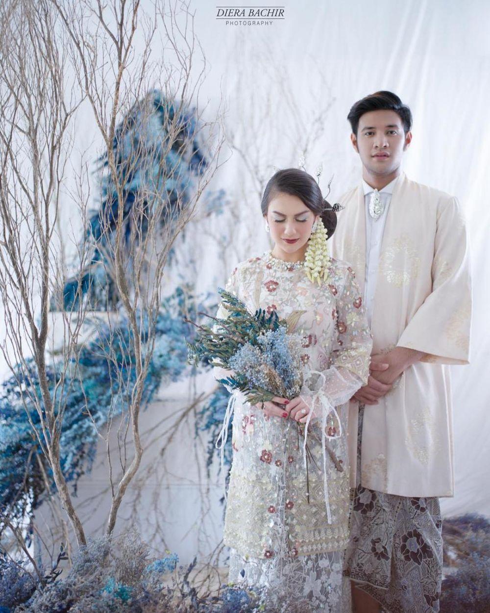 10 Foto Prewedding Irish Bella Dan Ammar Zoni Tema Adat Sunda