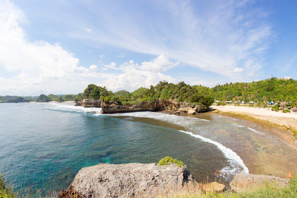 Mulai Dari Pantai Sampai Mata Air Ini Deretan Objek Wisata