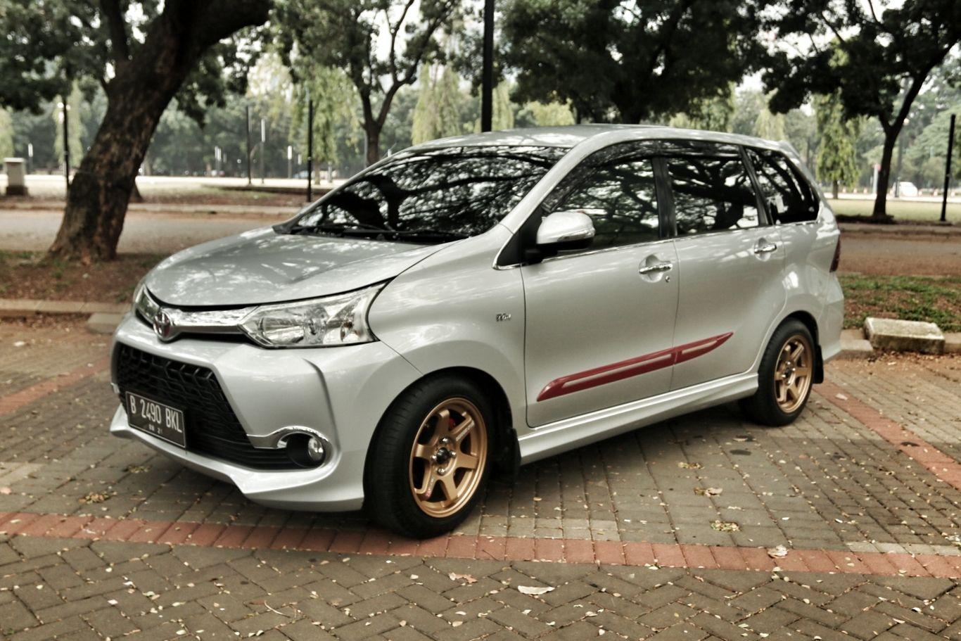 Modifikasi Toyota Avanza Veloz Simpel Sentuh Sektor Kaki Dan Lampu Kurio