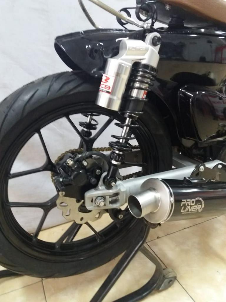 Serba Hitam Honda Legenda Jadi Street Cub Black Mamba Edition Kurio